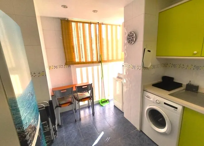 1ª linea del mar 2 habitaciones 2 baños, parking subterraneo incluido, mascotas